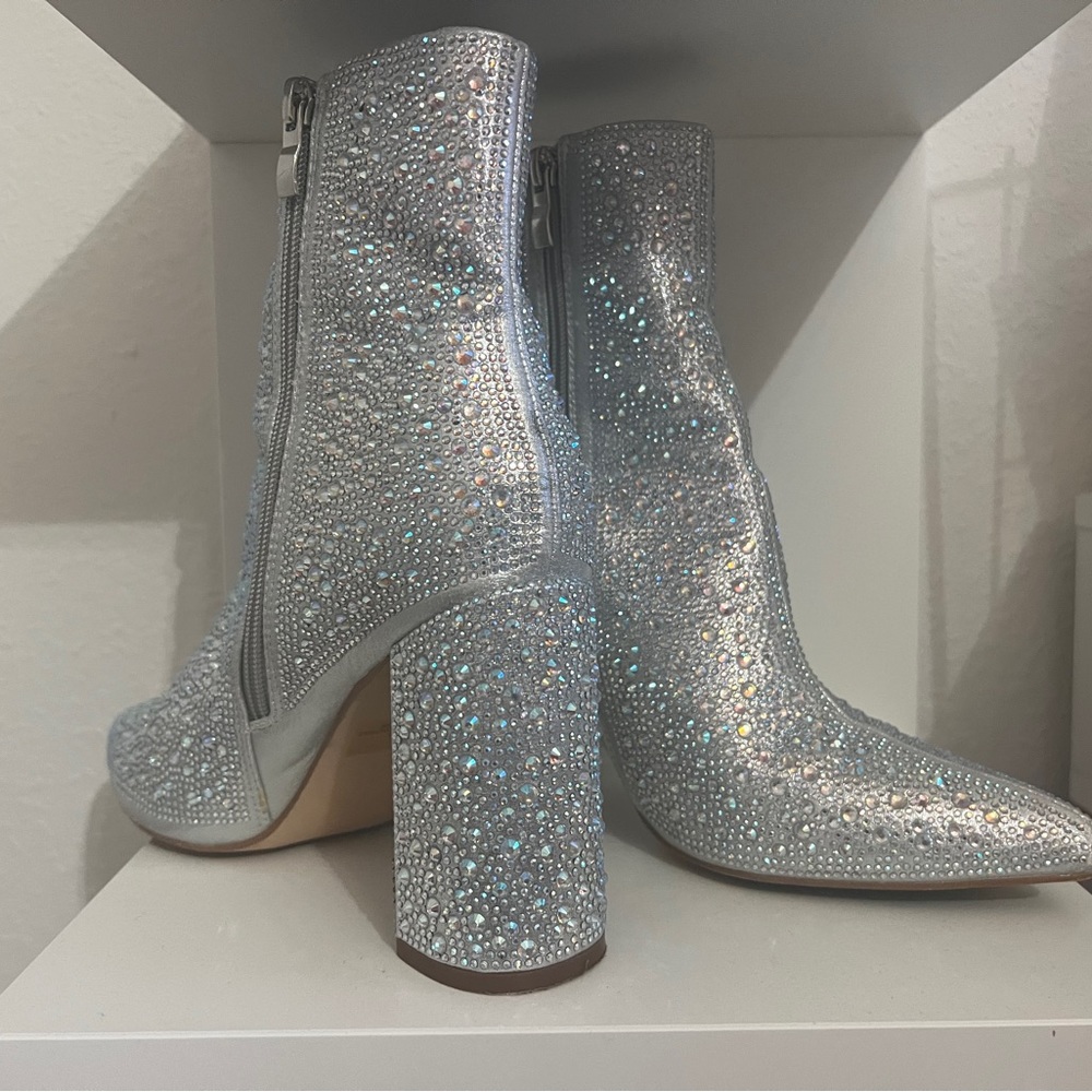 GORGEOUS Rhinestone booties with AB stones